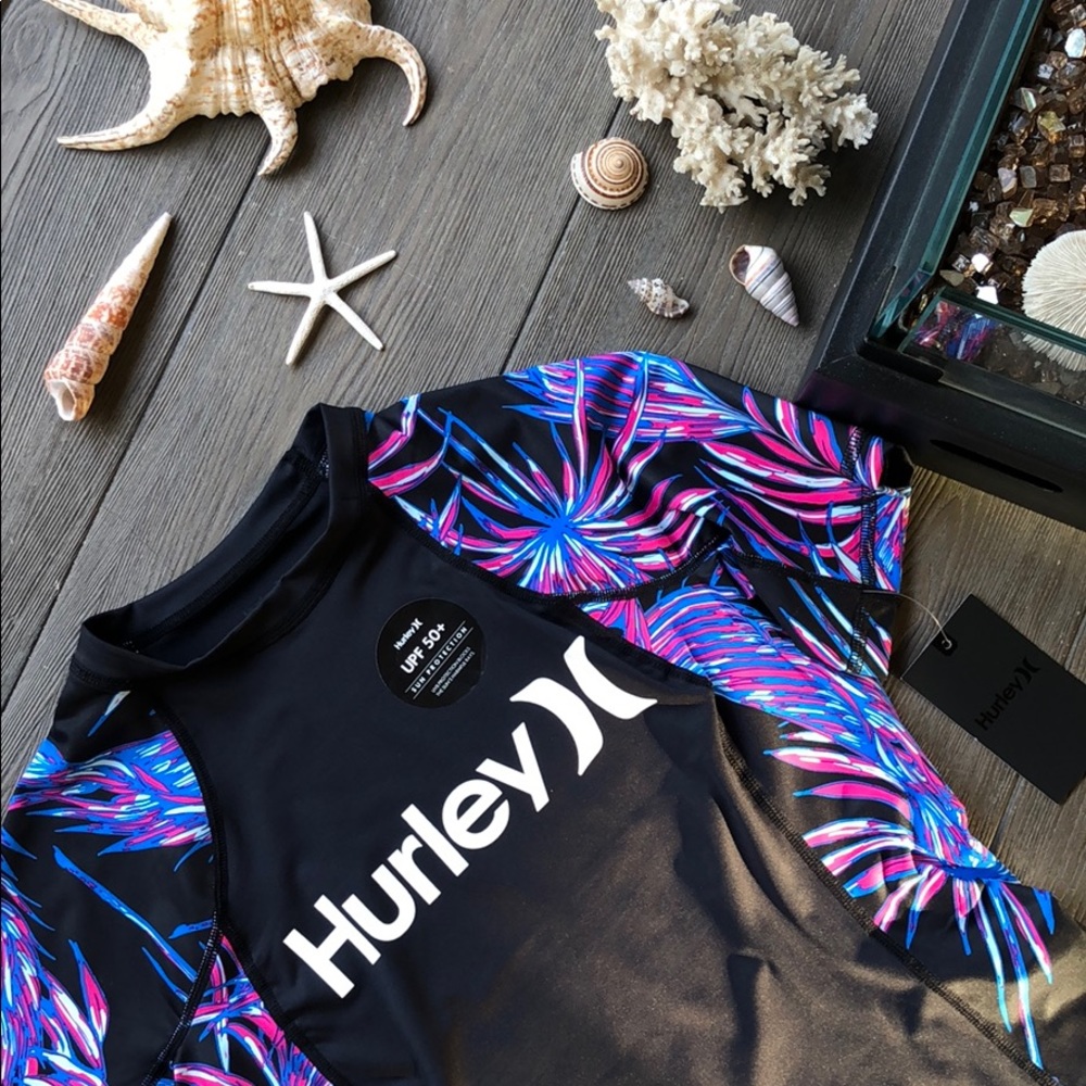 🌸🌴HURLEY RASH GUARD🌴🌸 - Picture 3 of 7